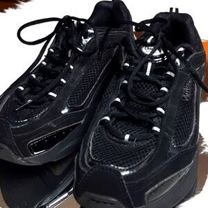 Womans  Cheeks inclinetech‎ Black Sneakers 8.5 M